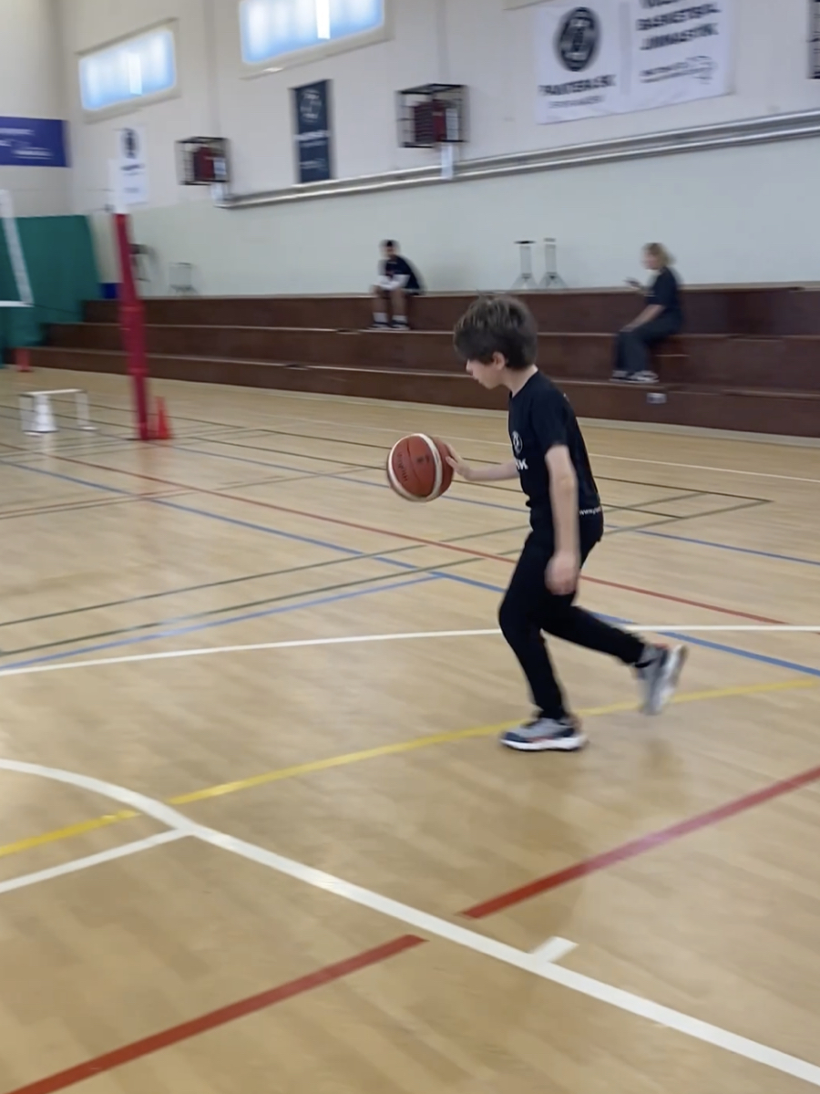 BASKETBOL